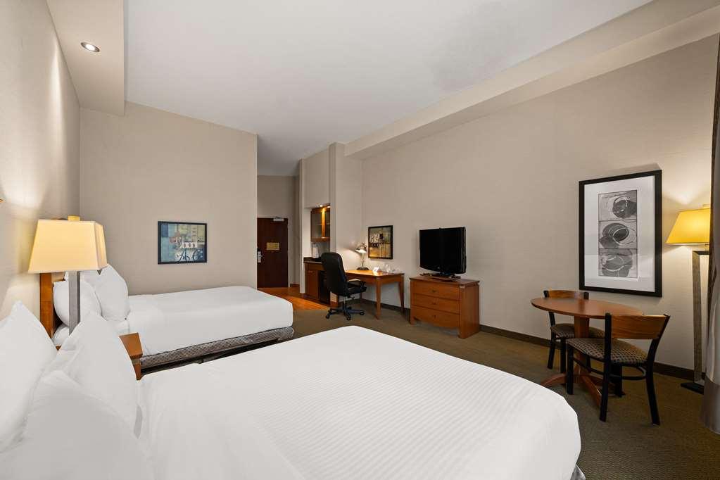 Best Western Plus Orangeville Inn & Suites Room photo